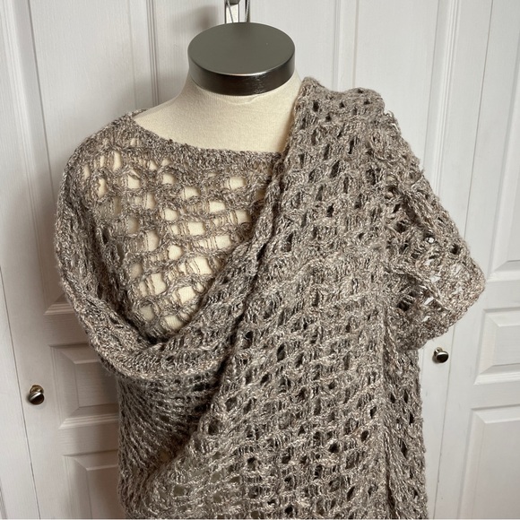 FREE PEOPLE Poncho Shawl - Picture 6 of 15